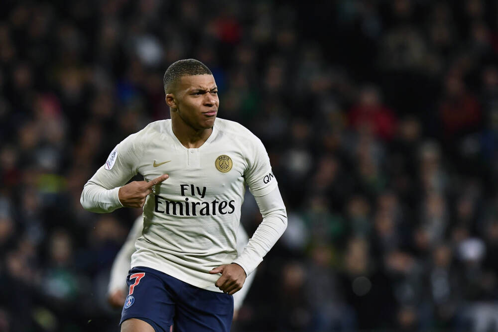 东岳集团早盘涨近6% 国泰海通维持“增持”评级